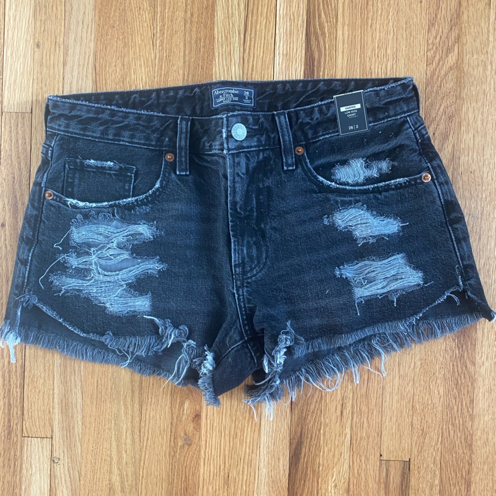 NWT Abercrombie and Fitch Harper Low Rise Short